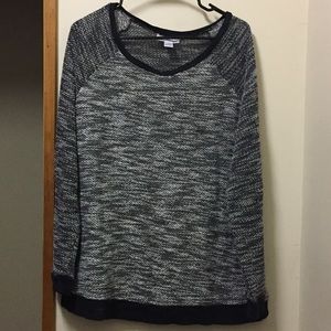 Motherhood thin sweater